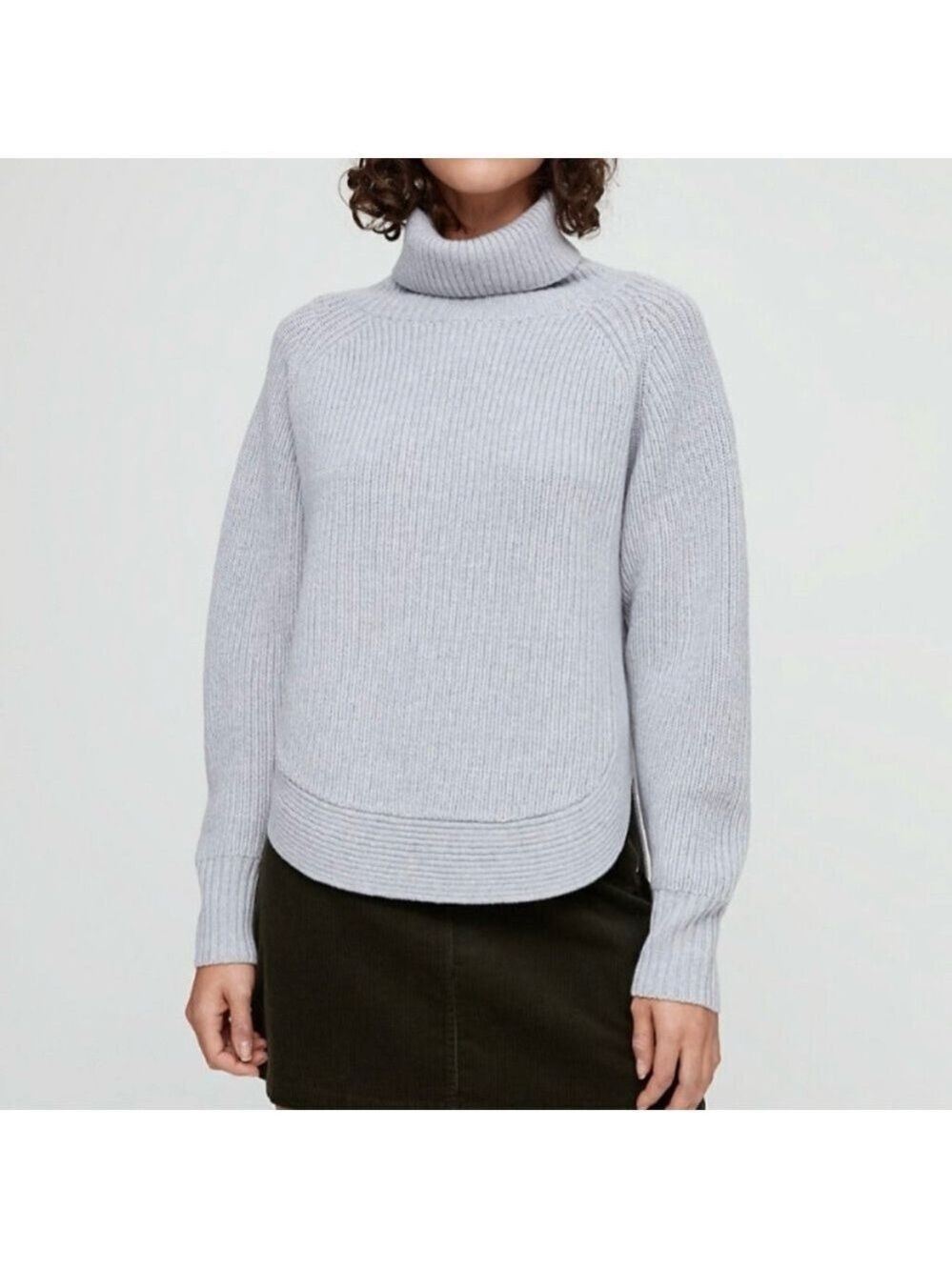 Wilfred Free Asianna Light Gray Ribbed Turtleneck Sweater